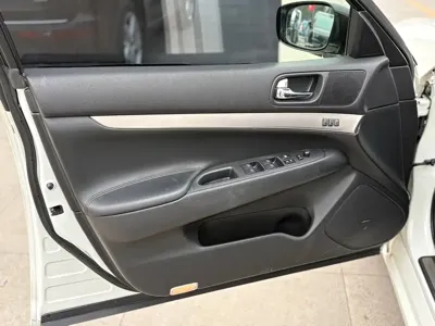 Infiniti G