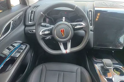 Hongqi HS3 PHEV