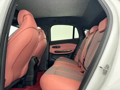 Nio EC6