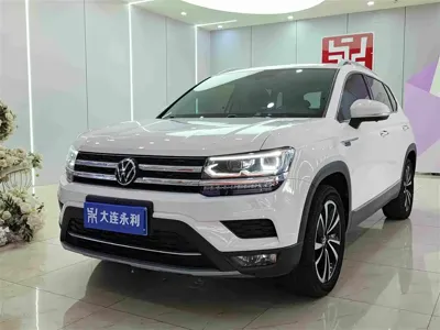 Volkswagen Tharu