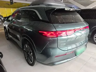 BYD 唐L