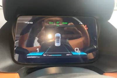 BYD e2