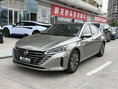 Nissan Teana
