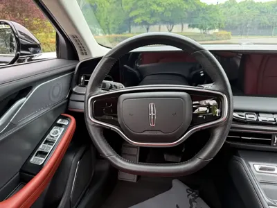 Lincoln Z