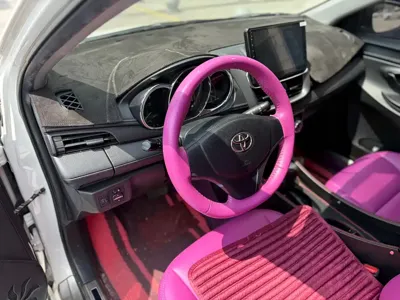 Toyota Yaris L