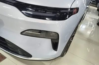 Leapmotor C11