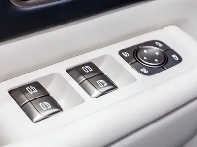 Li Auto Li MEGA