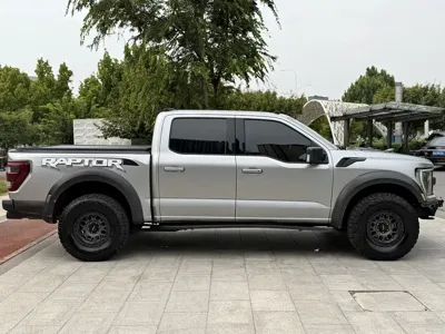 Ford F-150 Raptor