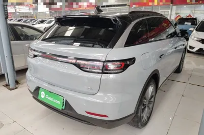 Leapmotor C11