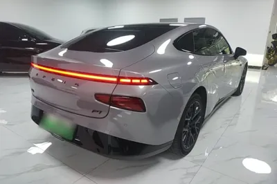 Xpeng P7
