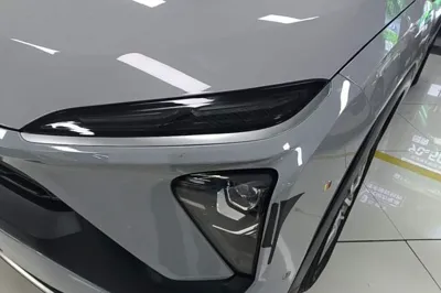 Nio EC6