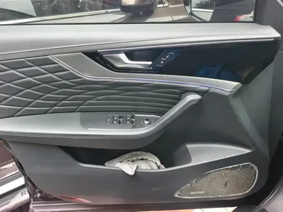 Hongqi Hongqi HS5
