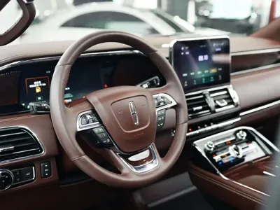 Lincoln Navigator