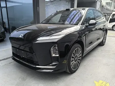 Nio ES8