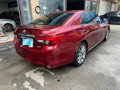 Toyota Reiz
