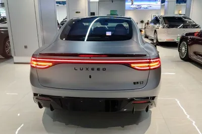 Hima Luxeed S7