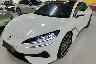 Denza Z9GT