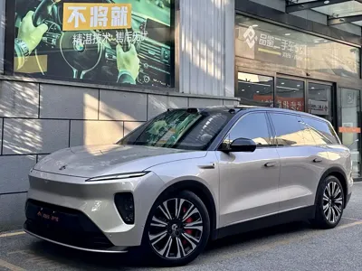 Nio ES8