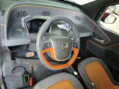 Baojun E100