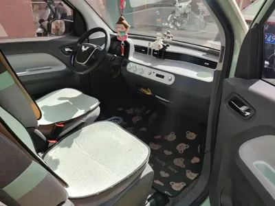 Wuling MINIEV