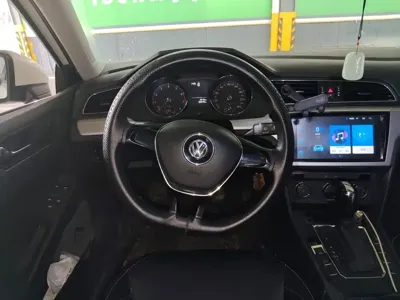 Volkswagen Lamando