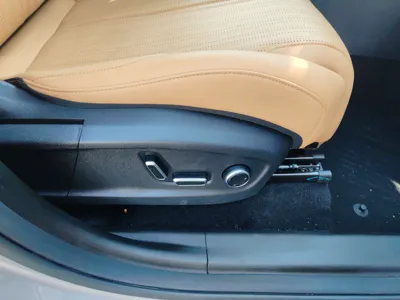Geely Galaxy L7