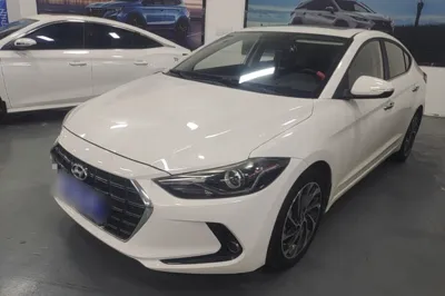 Hyundai Elantra (6th Generation