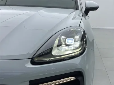 Porsche Cayenne Hybrid