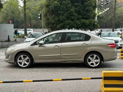 Peugeot 408