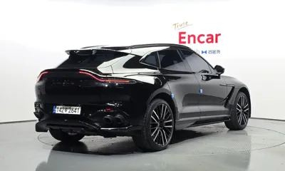 Astonmartin DBX