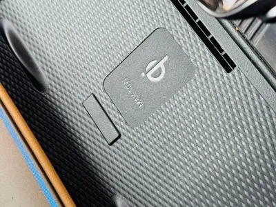 Denza Denza D9