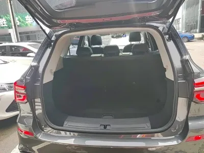 Roewe RX5
