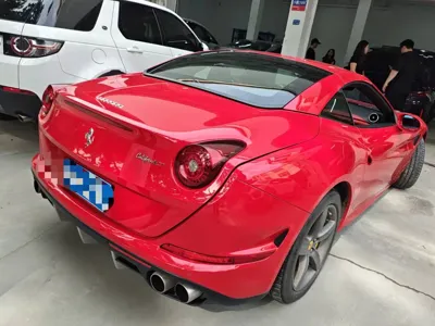Ferrari California T