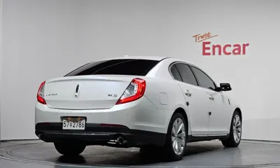 Lincoln MKS