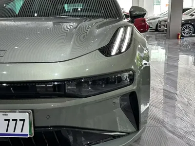 Zeekr 001