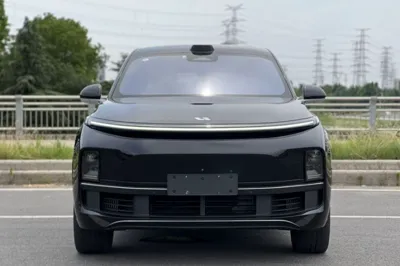 Li Auto L8