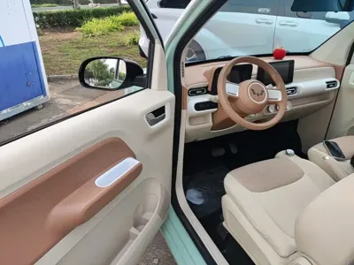 Wuling MINIEV