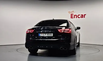 Maserati Ghibli