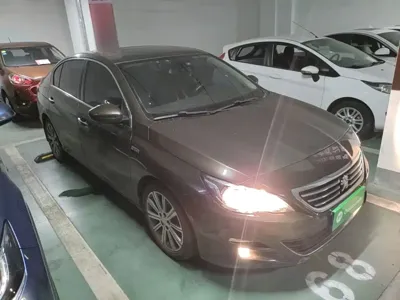 Peugeot 408