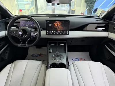 BYD 海豹06