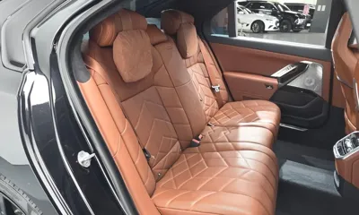 BMW i7
