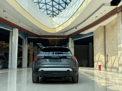Lynk & Co 02