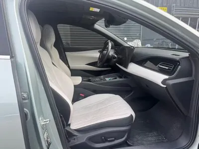 BYD 海豹06