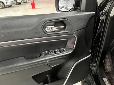 Jeep Grand Commander