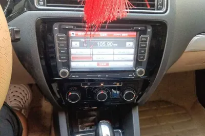 Volkswagen Sagitar