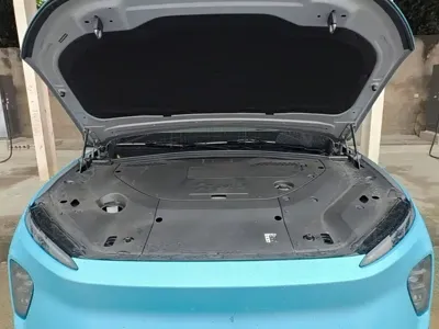 Nio ES8