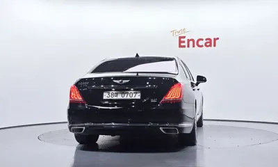 Genesis EQ900