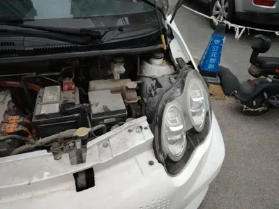BYD e1