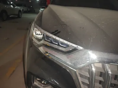 Hongqi HS5