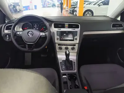 Volkswagen Golf (Import)